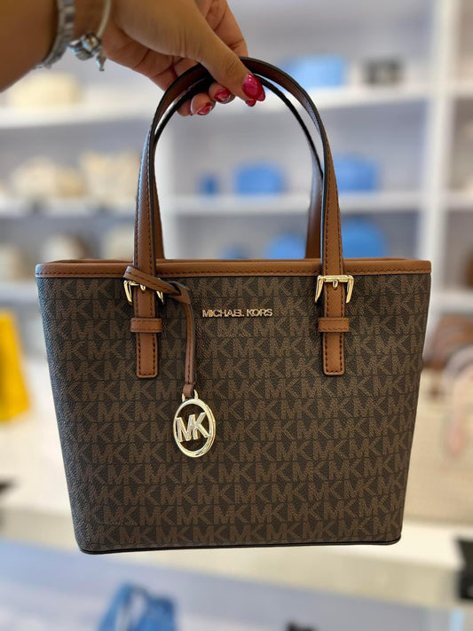 Mini Tote Michael Kors Jet Set Travel Monogram Café - Distrito de la Moda