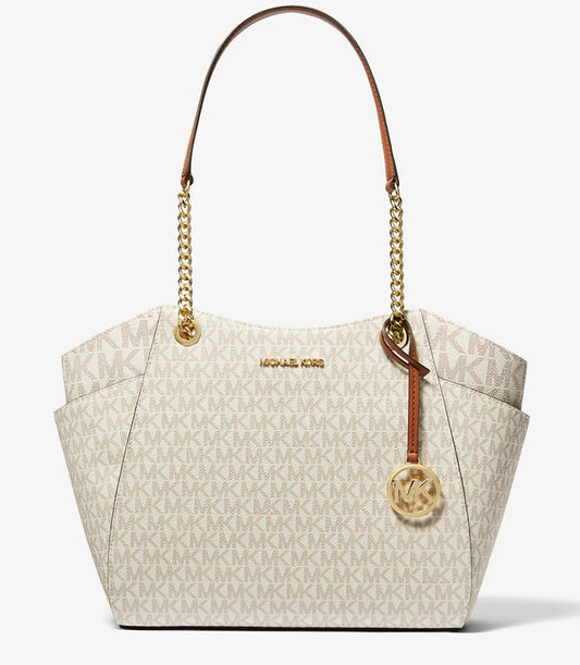 Modelo Chain Michael Kors