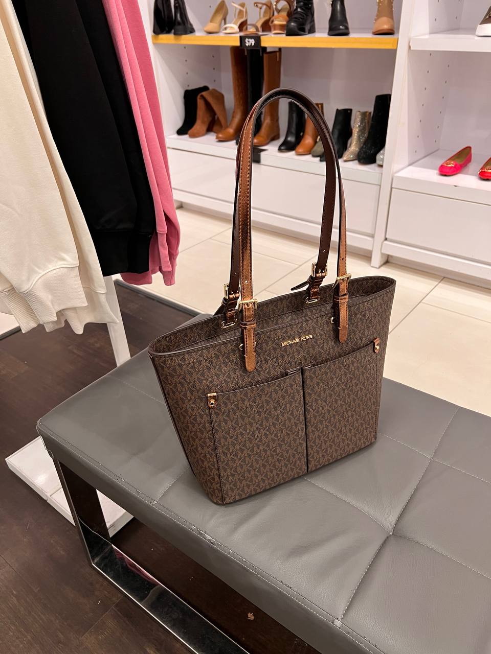 Tote Mediano café Michael Kors - Distrito de la Moda